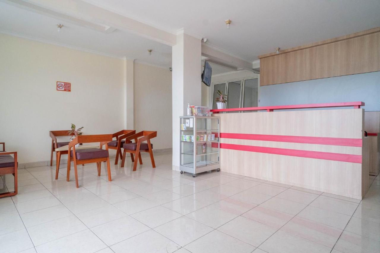 Mroom Residence Near Umn Gading Serpong Redpartner Cicayur Exterior photo